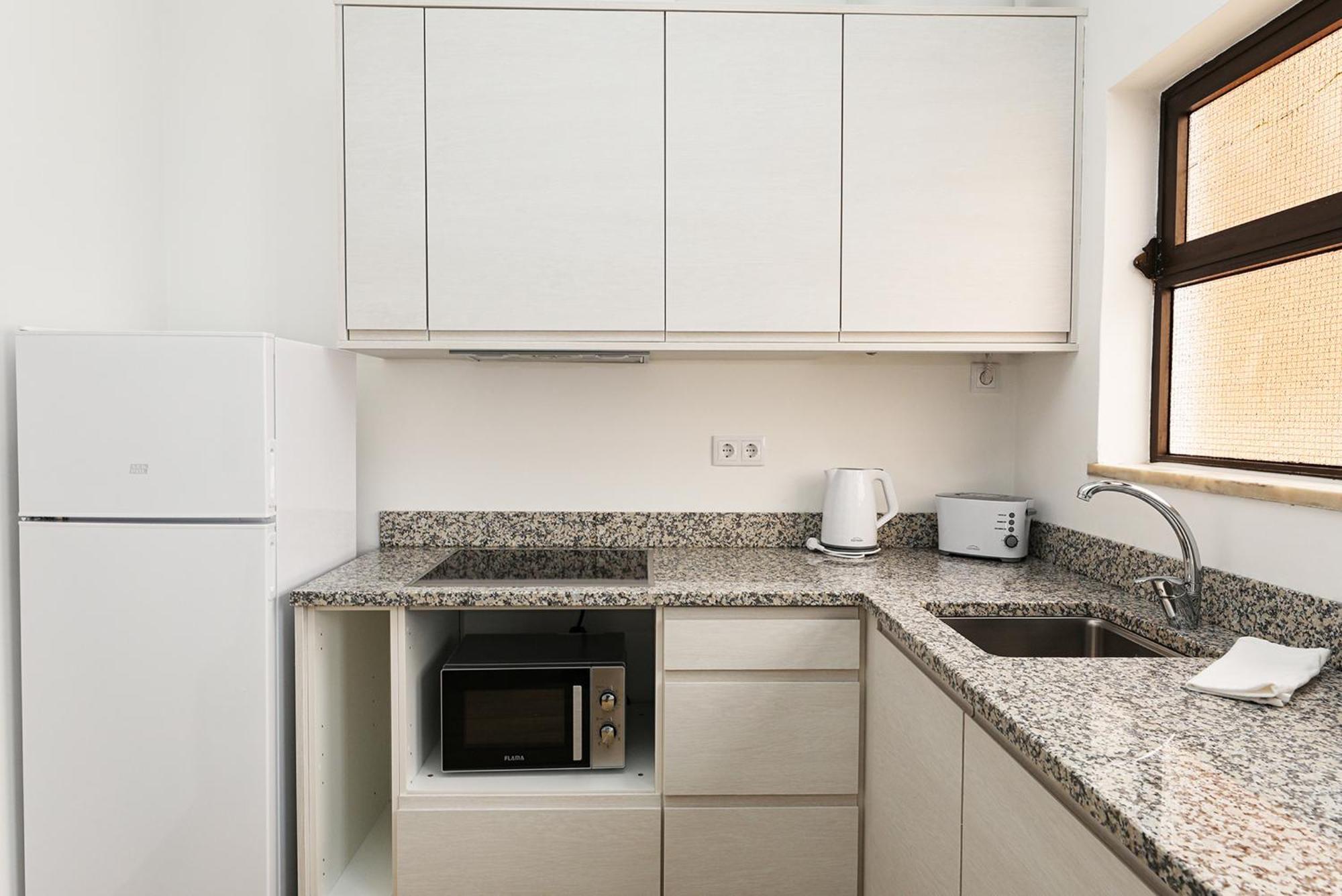 A48 - Windmill 1 Bed Apartment In Odiáxere Buitenkant foto